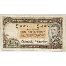 AUSTRALIA 1961 . TEN 10 SHILLINGS BANKNOTE . COOMBS/WILSON . STAR NOTE